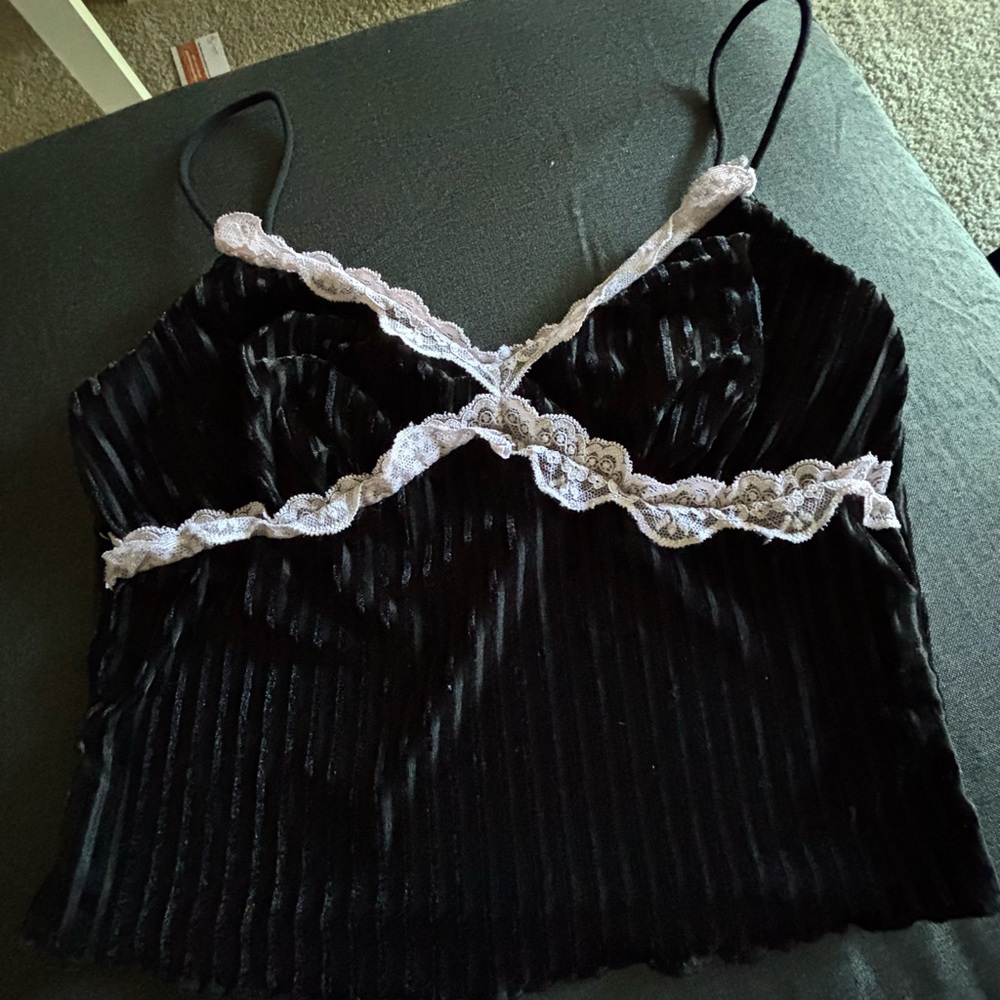 SHEIN Black Velvet Tank Top with Lace Trim